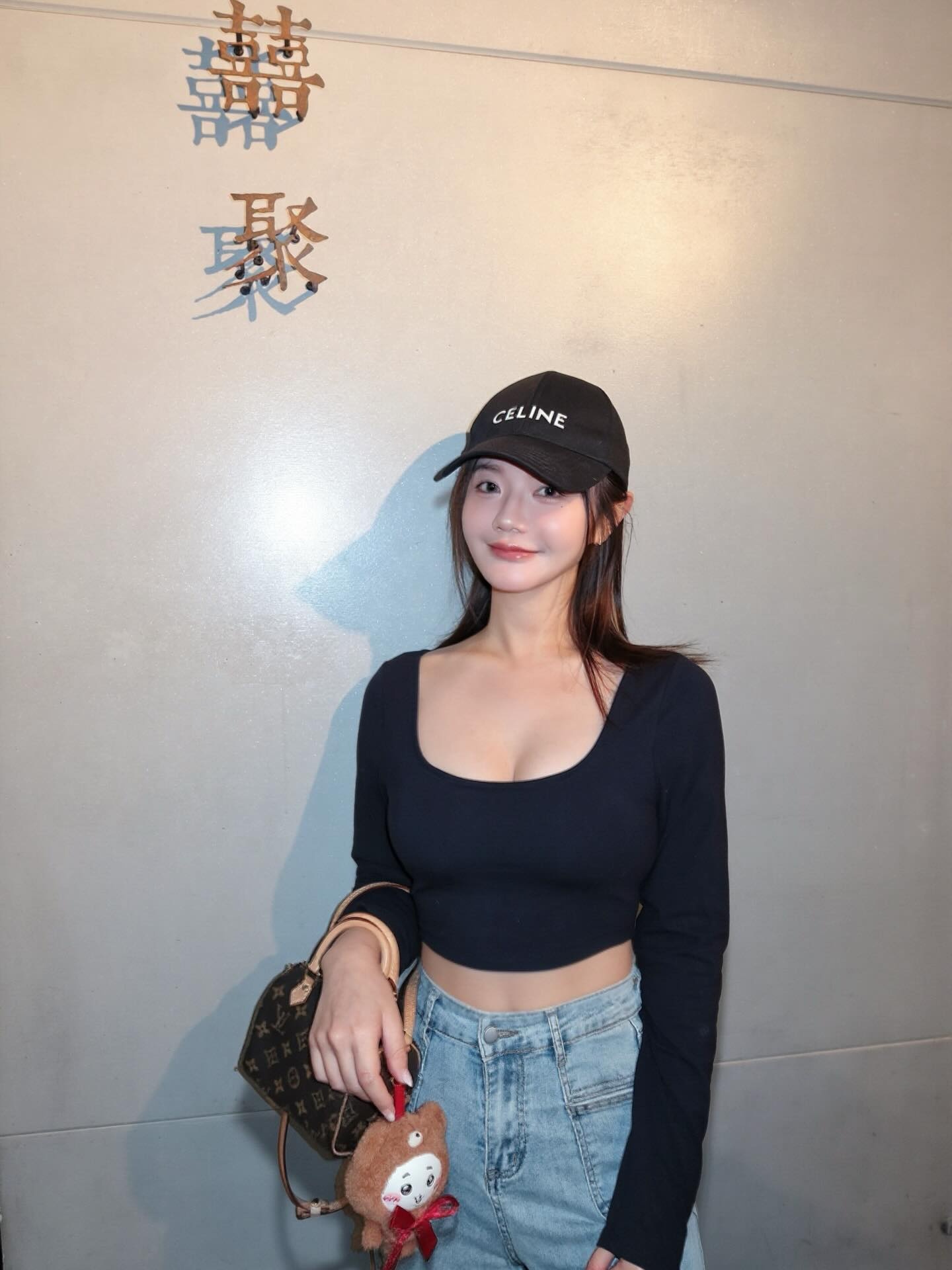 400199900197194-zZYqCf.jpg