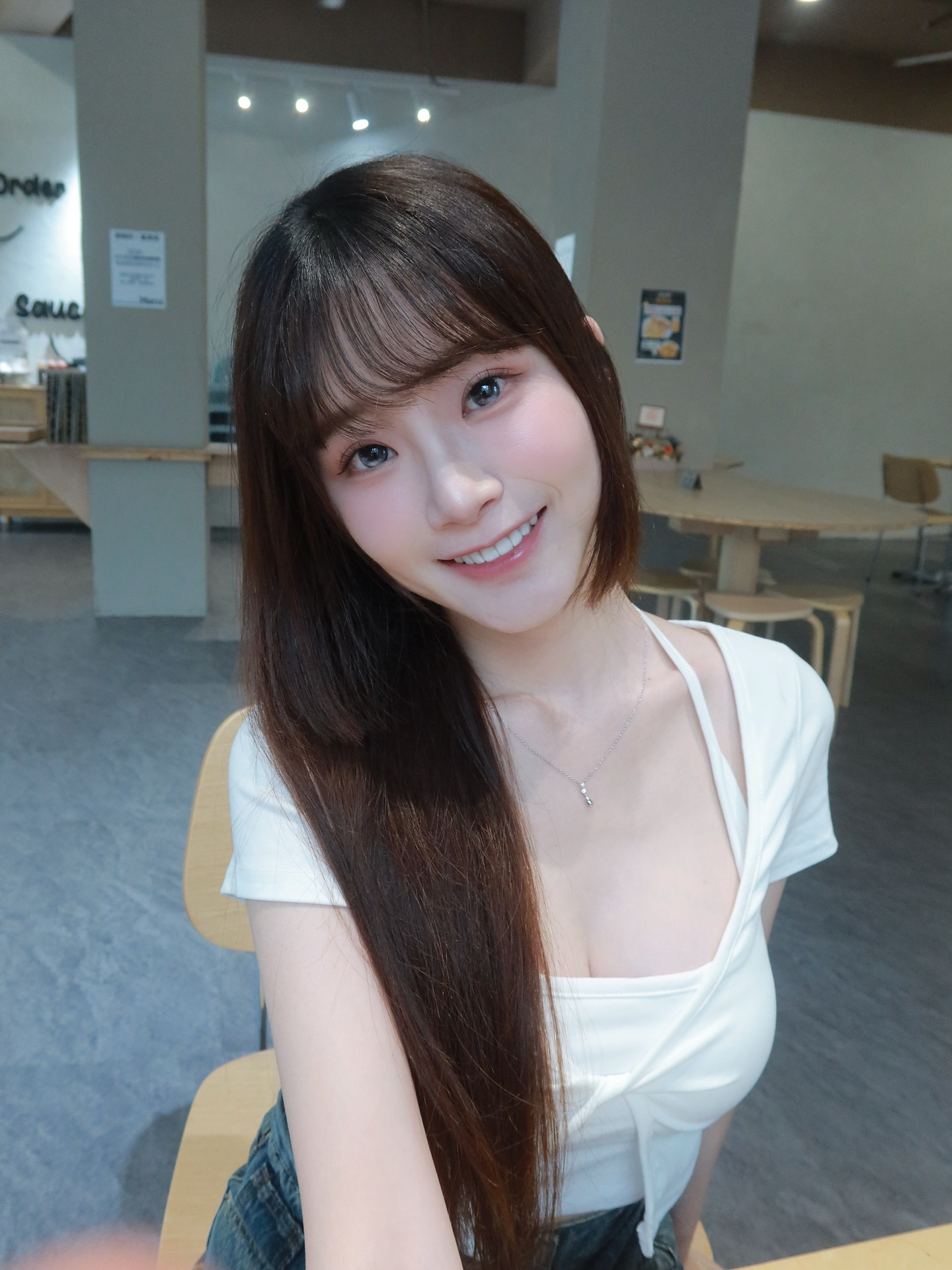 400199900235725-bURo7T.jpg